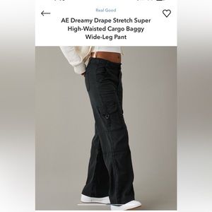 AE Dreamy Drape Stretch Super
High-Waisted Cargo Baggy
Wide-Leg Pant sz 10 black